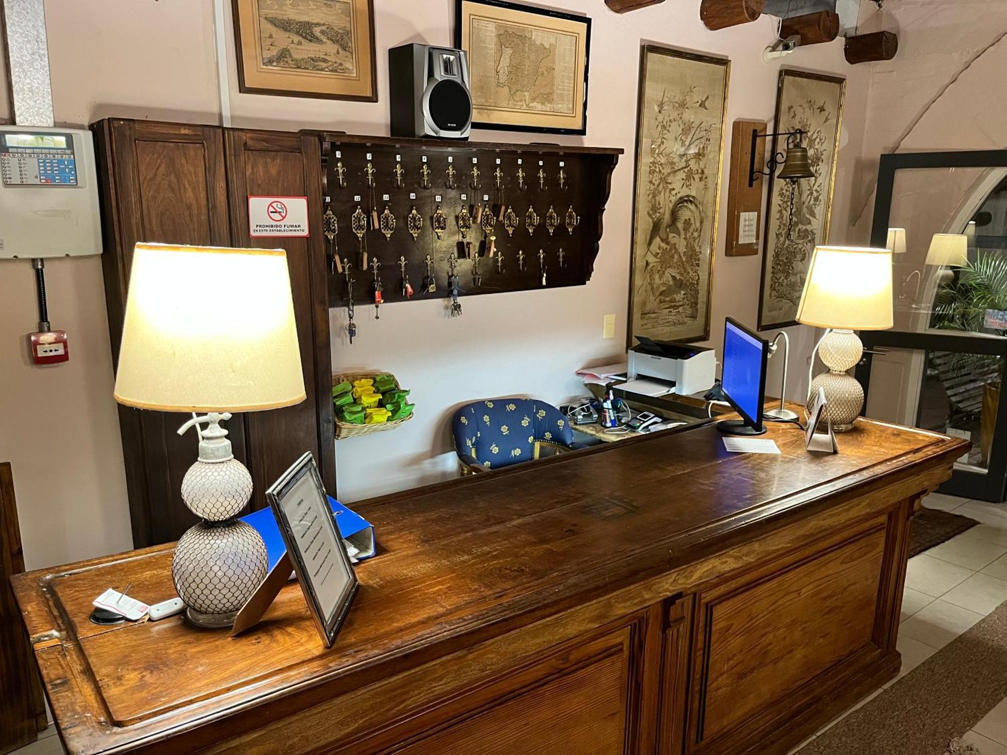 Paysandú Hotel La Castellana מראה חיצוני תמונה